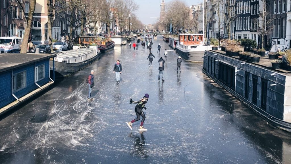 Amsterdam på Vintern Långfärdsskridskoåkare