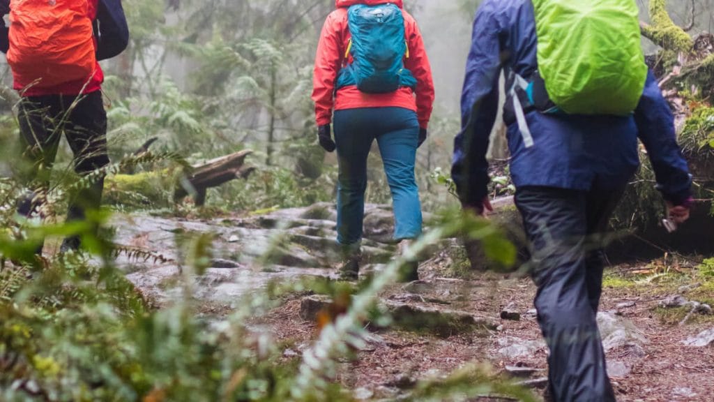 Hålla dig torr under vandring