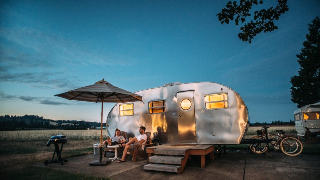 Hur du håller dig uppkopplad medan du campar