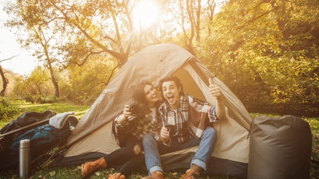 Förbli underhållen under din nästa campingresa